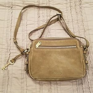 Green leather Fossil purse.